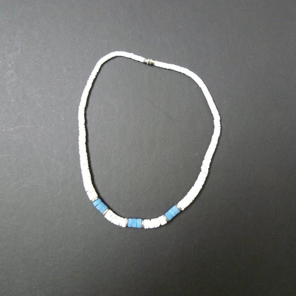 blue and white puka shell choker - Picture 4 of 4